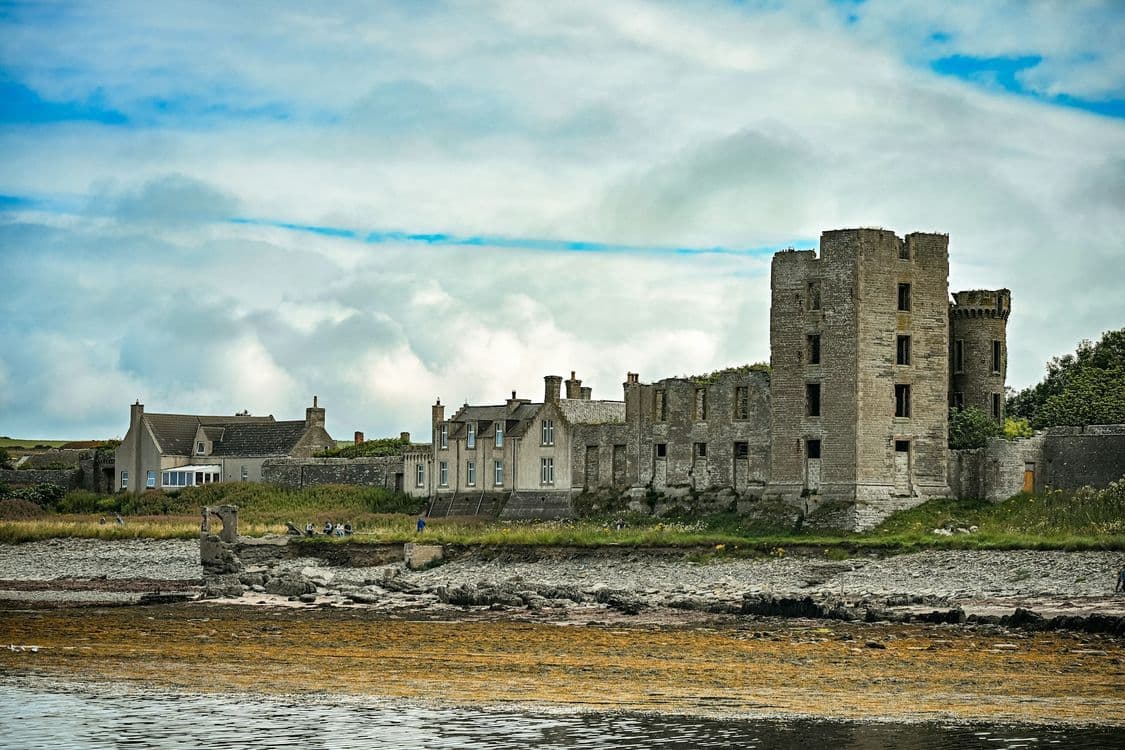 A familiar image of Strathy phone numbers