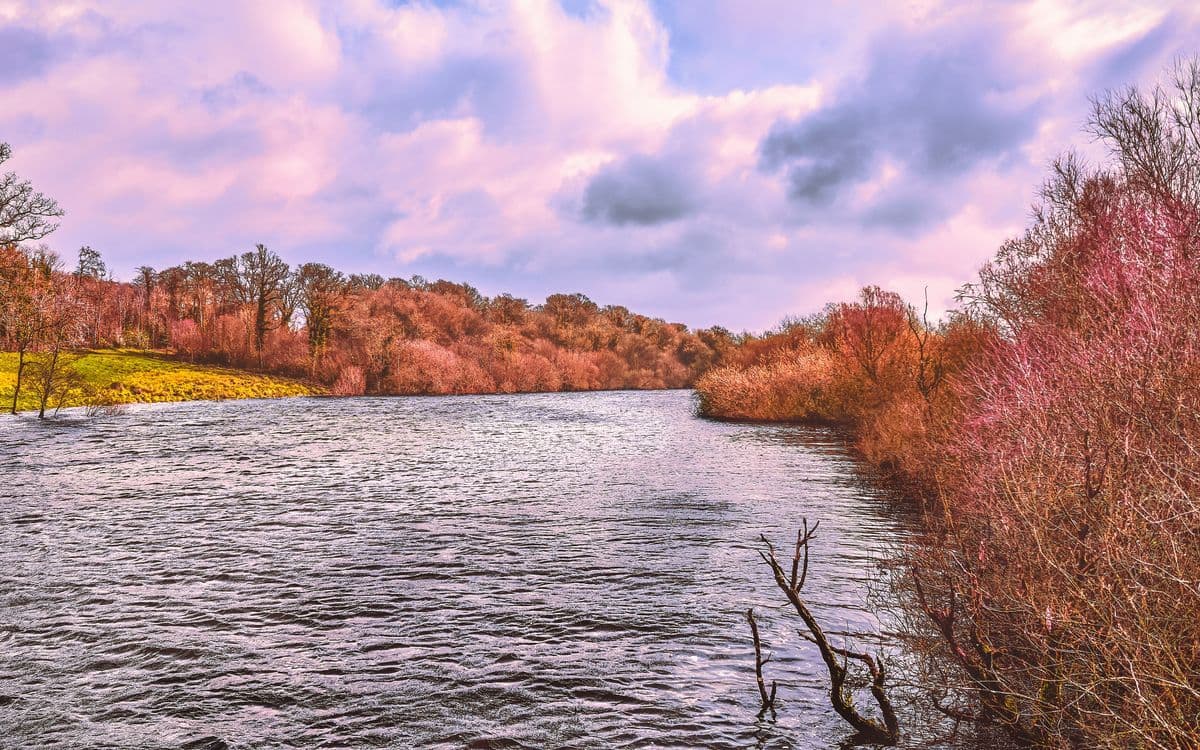 A familiar image of Lisnaskea phone numbers