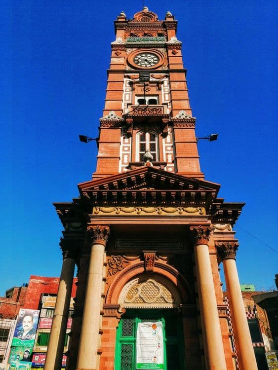 A familiar image of Faisalabad phone numbers