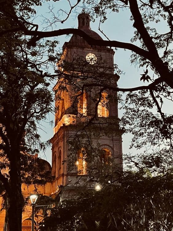 A familiar image of Santa Cruz de la Sierra phone numbers